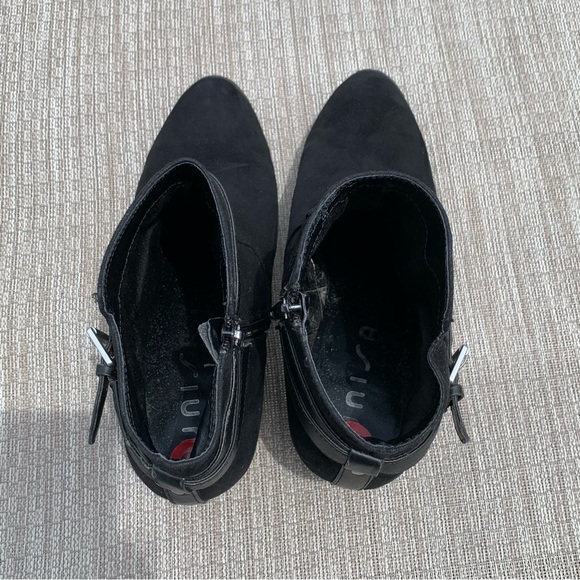UNISA black, booties, size 10 - Picture 9 of 9